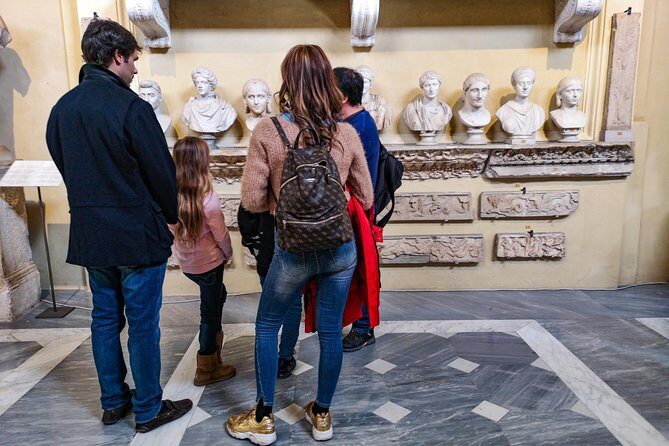 Family-Friendly Vatican Tour for Kids with Sistine Chapel - From statues to maps: how the Vatican Museums stop works