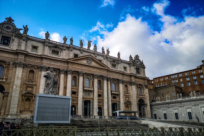 Fast Access Vatican, Sistine Chapel and Basilica Guided Tour - The Vatican Museums Route: Major Art in About an Hour