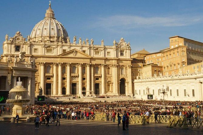 Private Vatican Museums & Sistine Chapel tour - The Sistine Chapel: what priority entry changes (and what it doesn’t)