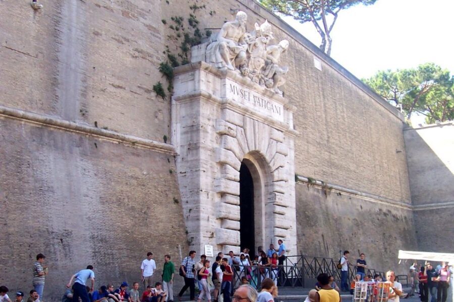 Rome: Vatican Museums and Sistine Chapel Small Group Tour - St. Peter’s Basilica dome stop: a short taste, not a full day