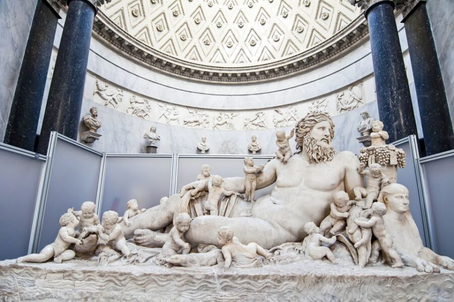 Rome: Vatican Museums & Sistine Chapel Skip-the-Line Ticket - First Impression: Cutting Through Vatican Chaos