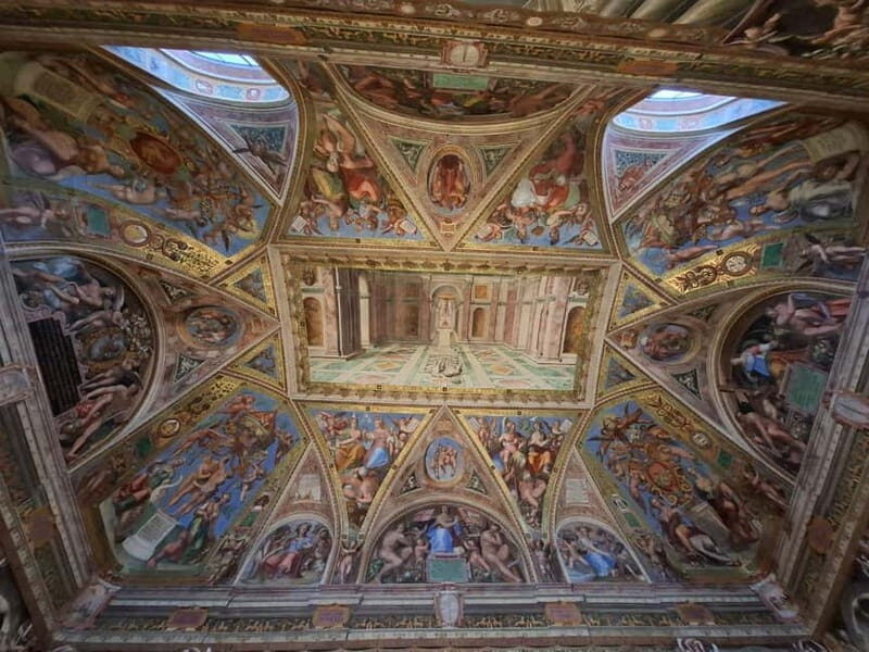 Vatican Museums, Sistine Chapel & Basilica - Early-morning small group start inside Vatican City