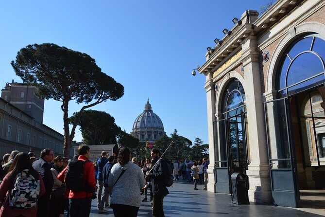 Vatican Museums with Sistine Chapel - Small Group Tour - Meeting Point: Via del Mascherino and a Quick Start