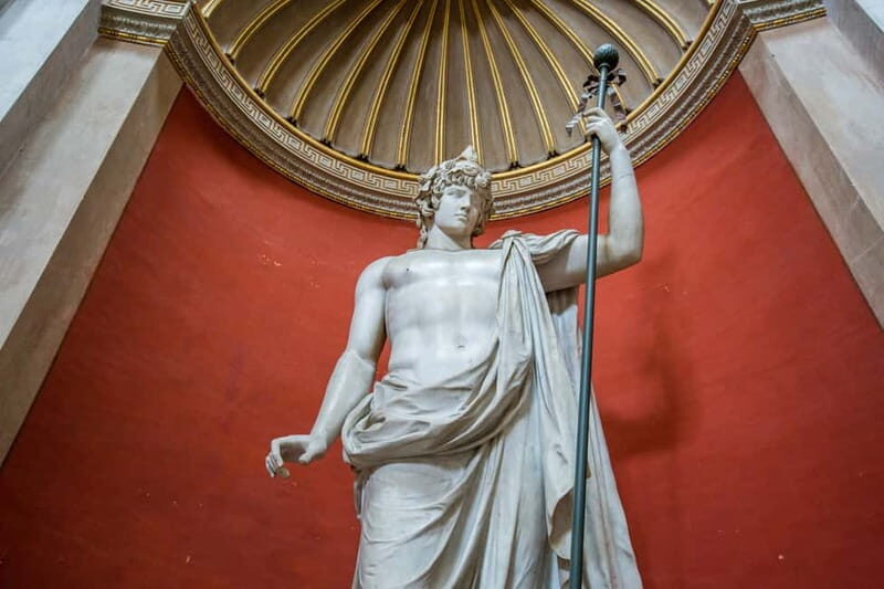 Vatican, Sistine Chapel & St. Peter's Skip-the-Line Tour - Raphael’s Rooms and what to look for when crowds speed you up